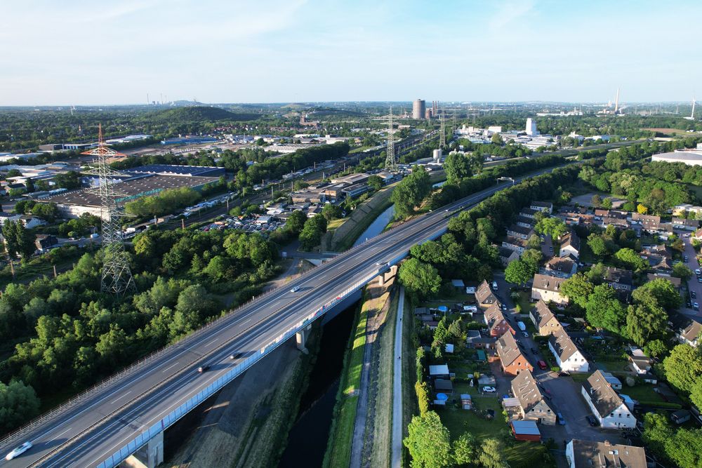 Rent construction machinery & aerial work platforms in Bottrop