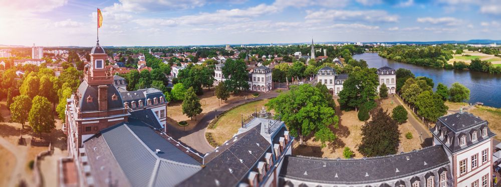 Rent construction machinery & aerial work platforms in Hanau