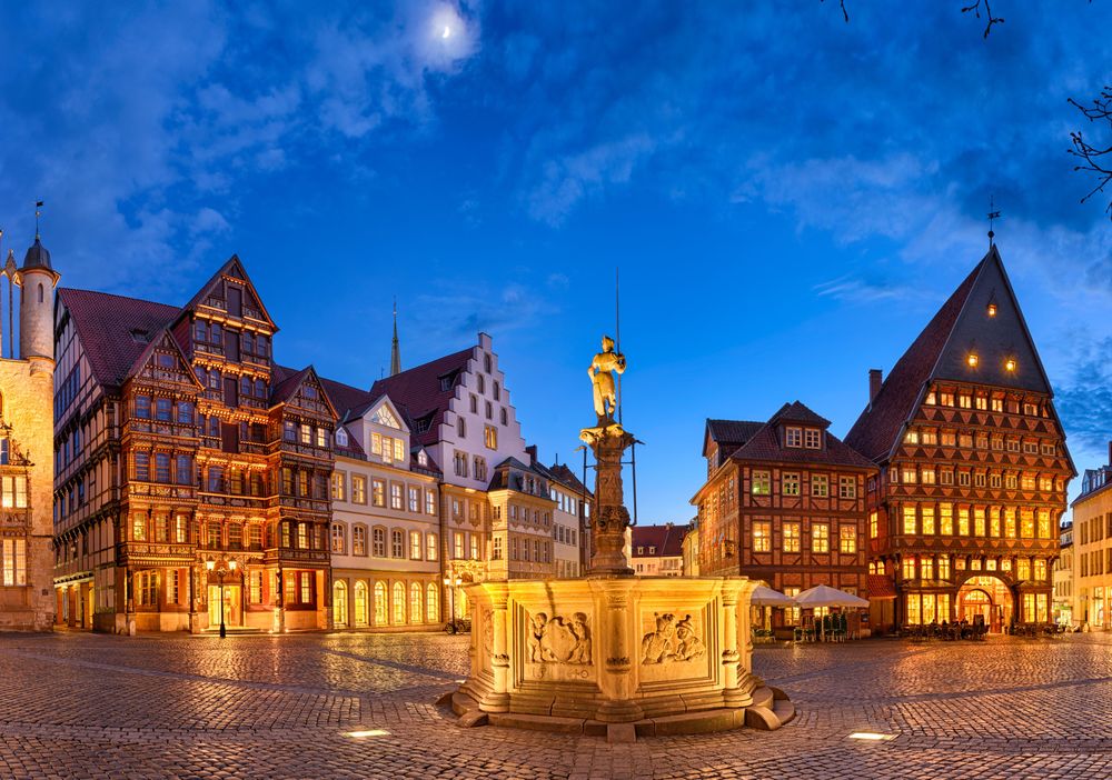 Rent construction machinery & aerial work platforms in Hildesheim