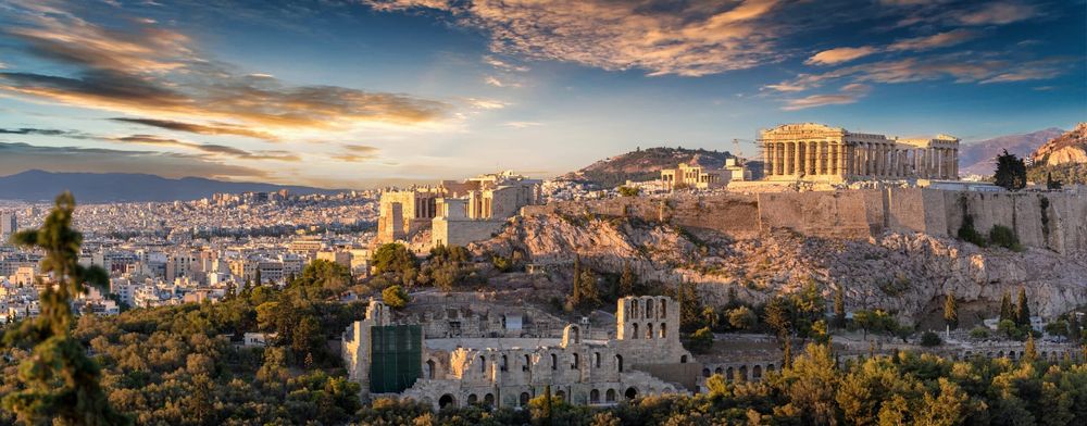 Arbeitsbühnen und Stapler in Athen preiswert mieten