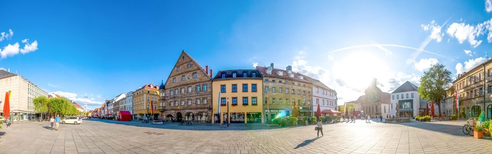 Arbeitsbühnen und Stapler in Bayreuth preiswert mieten