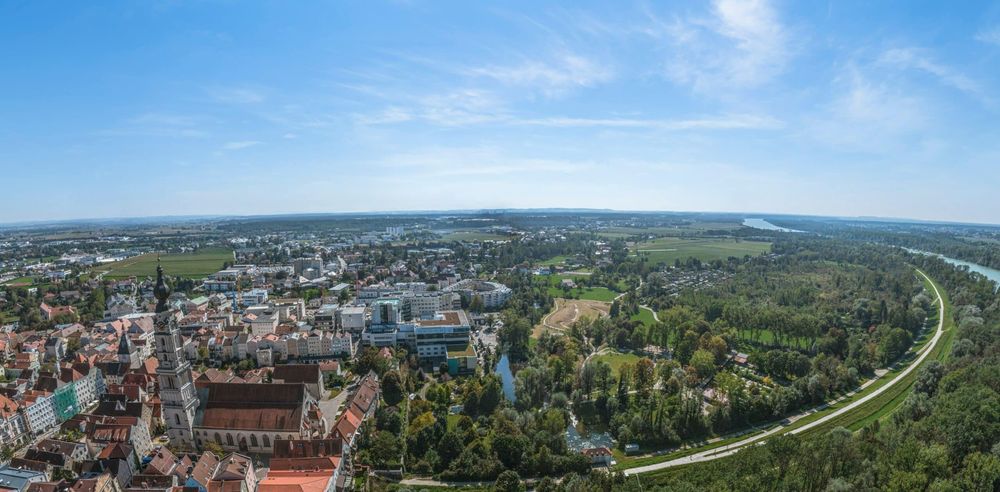 Arbeitsbühnen und Stapler in Braunau am Inn preiswert mieten