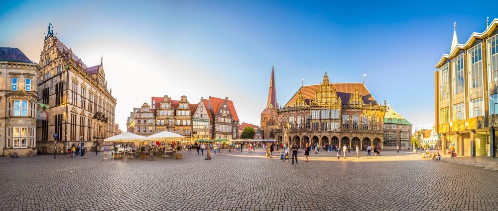 Arbeitsbühnen und Stapler in Bremen preiswert mieten