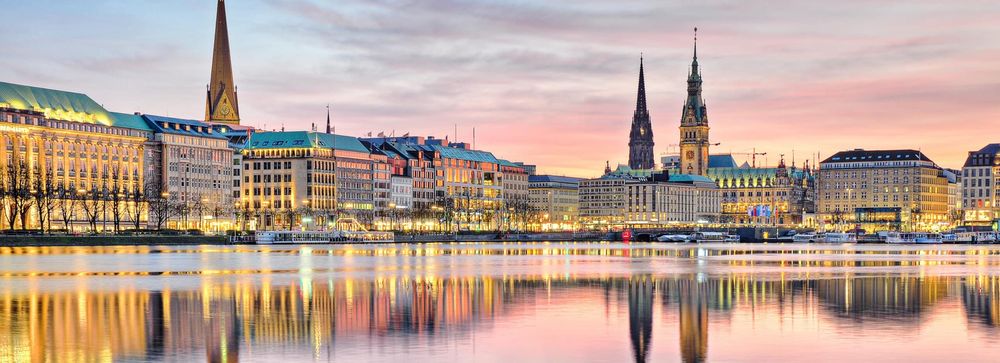 Arbeitsbühnen und Stapler in Hamburg preiswert mieten