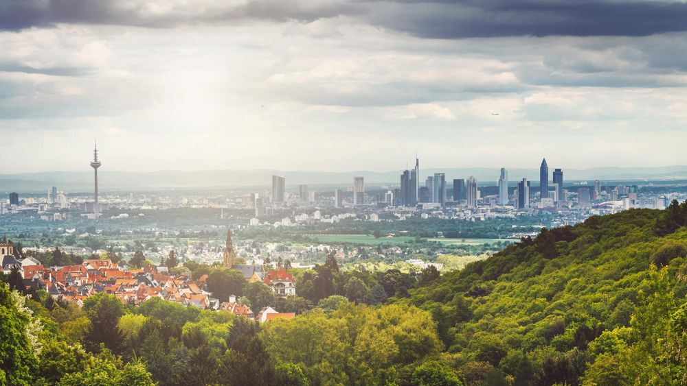 Arbeitsbühnen und Stapler in Hessen preiswert mieten