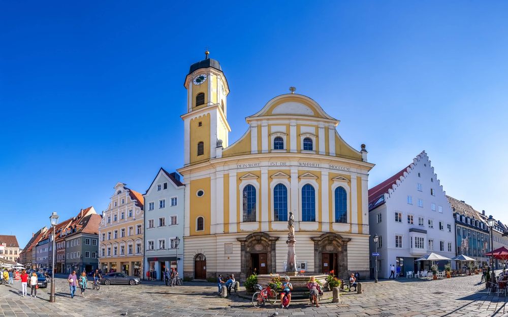 Arbeitsbühnen und Stapler in Kaufbeuren preiswert mieten