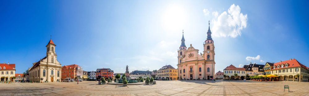 Arbeitsbühnen und Stapler in Ludwigsburg preiswert mieten