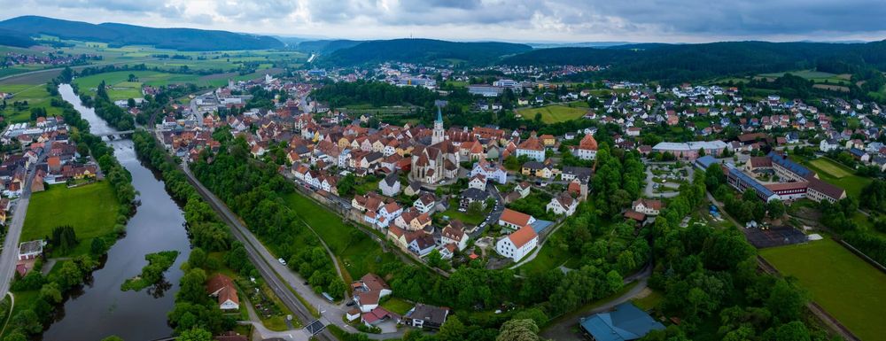 Arbeitsbühnen und Stapler in Nabburg preiswert mieten