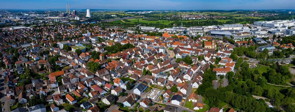 Arbeitsbühnen und Stapler in Neckarsulm preiswert mieten