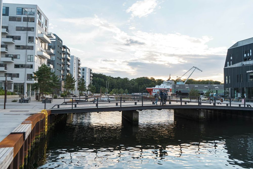 Arbeitsbühnen und Stapler in Odense preiswert mieten