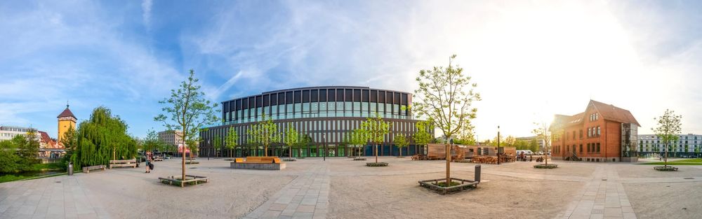 Arbeitsbühnen und Stapler in Reutlingen preiswert mieten