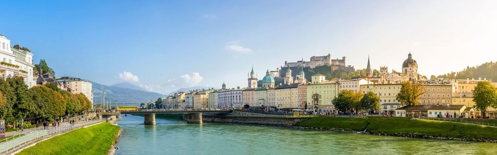 Arbeitsbühnen und Stapler in Salzburg preiswert mieten