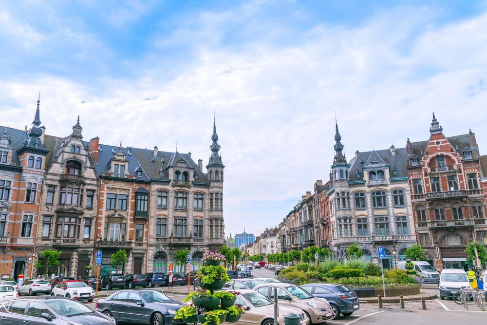 Arbeitsbühnen und Stapler in Schaerbeek preiswert mieten