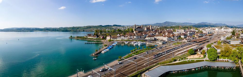 Arbeitsbühnen und Stapler in St. Gallen preiswert mieten