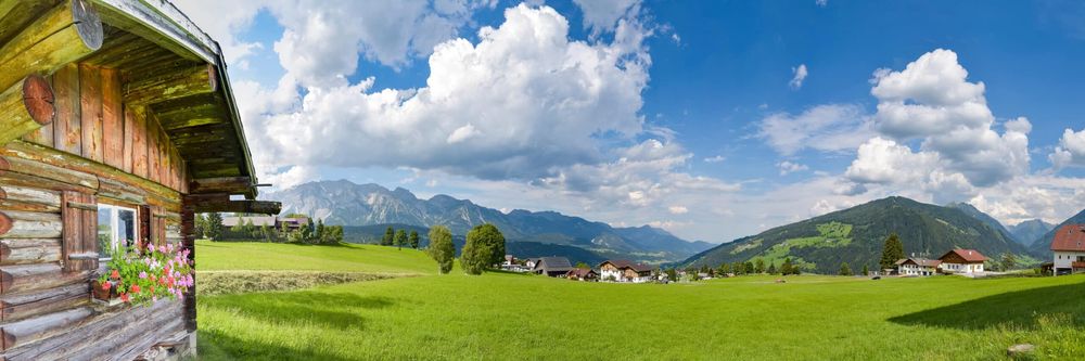 Arbeitsbühnen und Stapler in Steiermark preiswert mieten