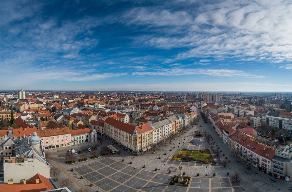 Arbeitsbühnen und Stapler in Szombathely preiswert mieten