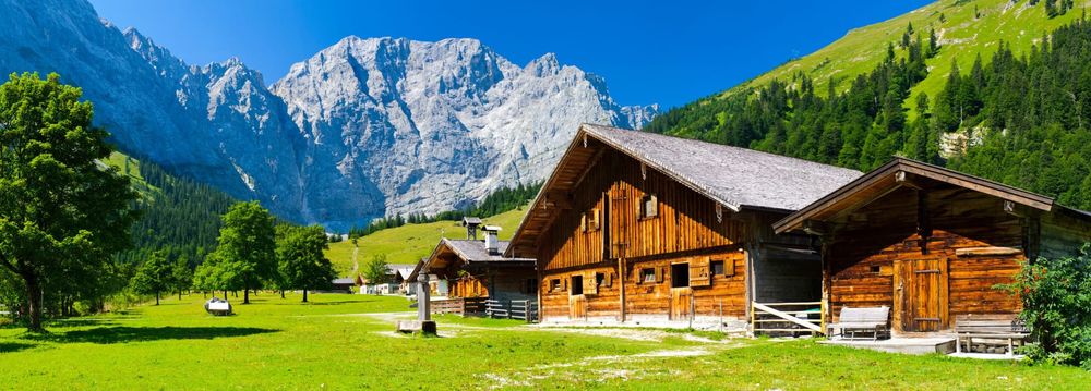 Arbeitsbühnen und Stapler in Tirol preiswert mieten