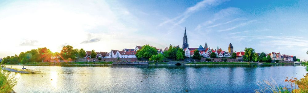 Arbeitsbühnen und Stapler in Ulm preiswert mieten