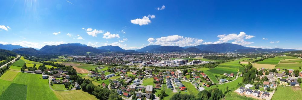 Arbeitsbühnen und Stapler in Villach preiswert mieten